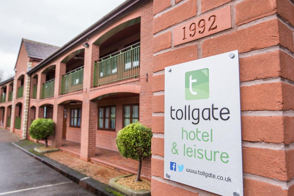 Tollgate Hotel & Leisure Stoke-on-Trent ภายนอก รูปภาพ